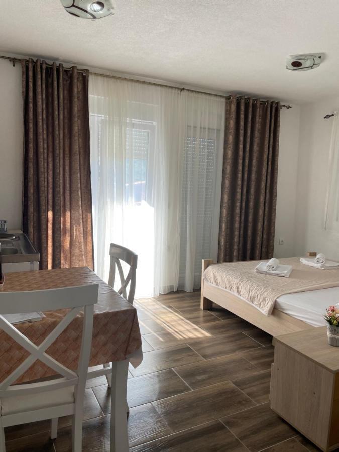 Apartman Ail 2 Ulcinj Buitenkant foto