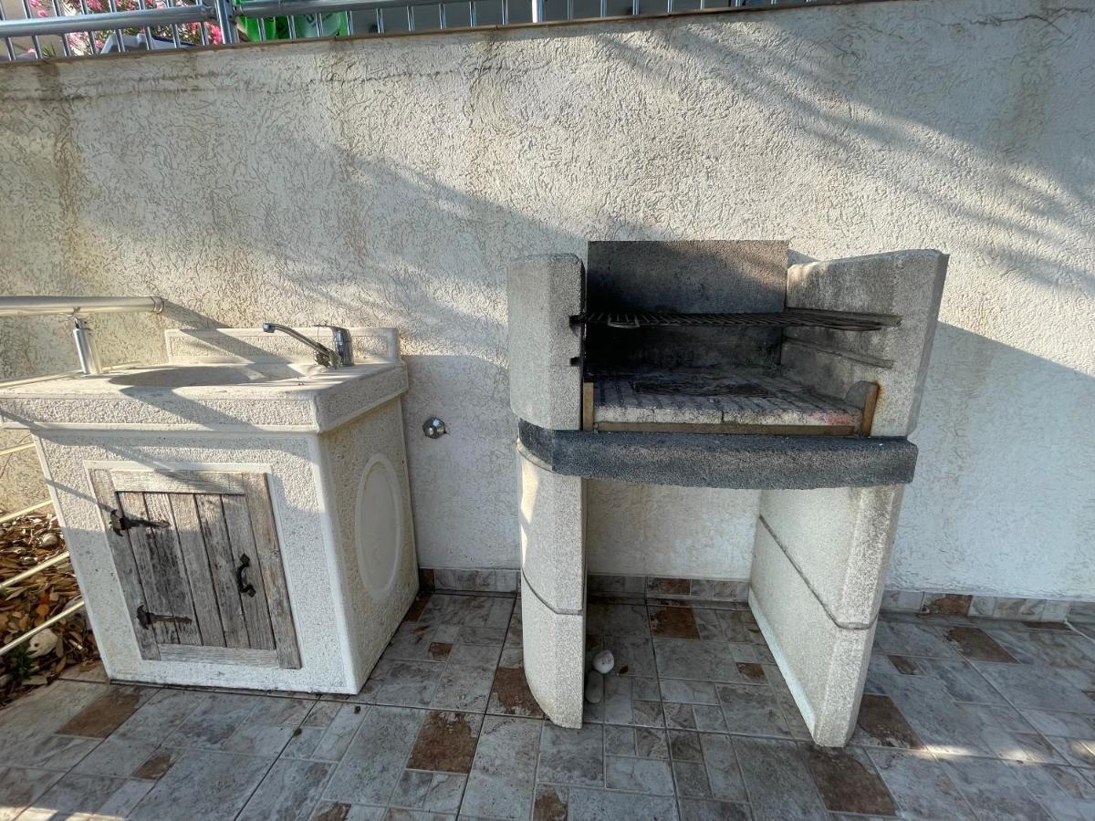 Apartman Ail 2 Ulcinj Buitenkant foto